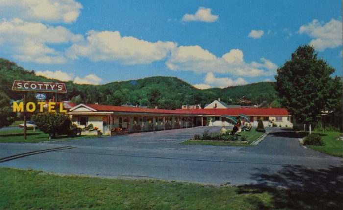 Scottys Motel - Old Postcard
